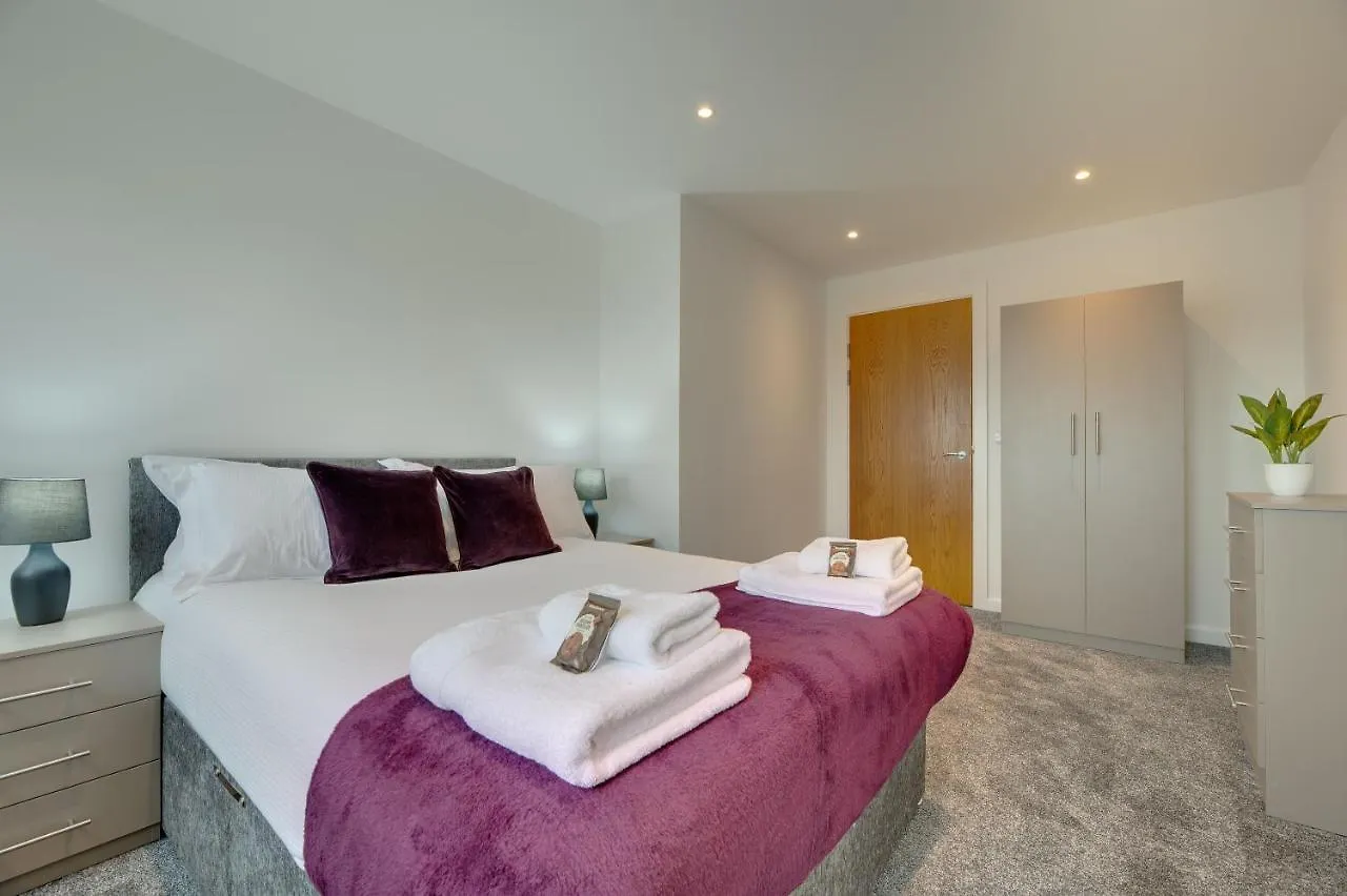 All Saints Apartments 6B By Week2Week Newcastle Upon Tyne